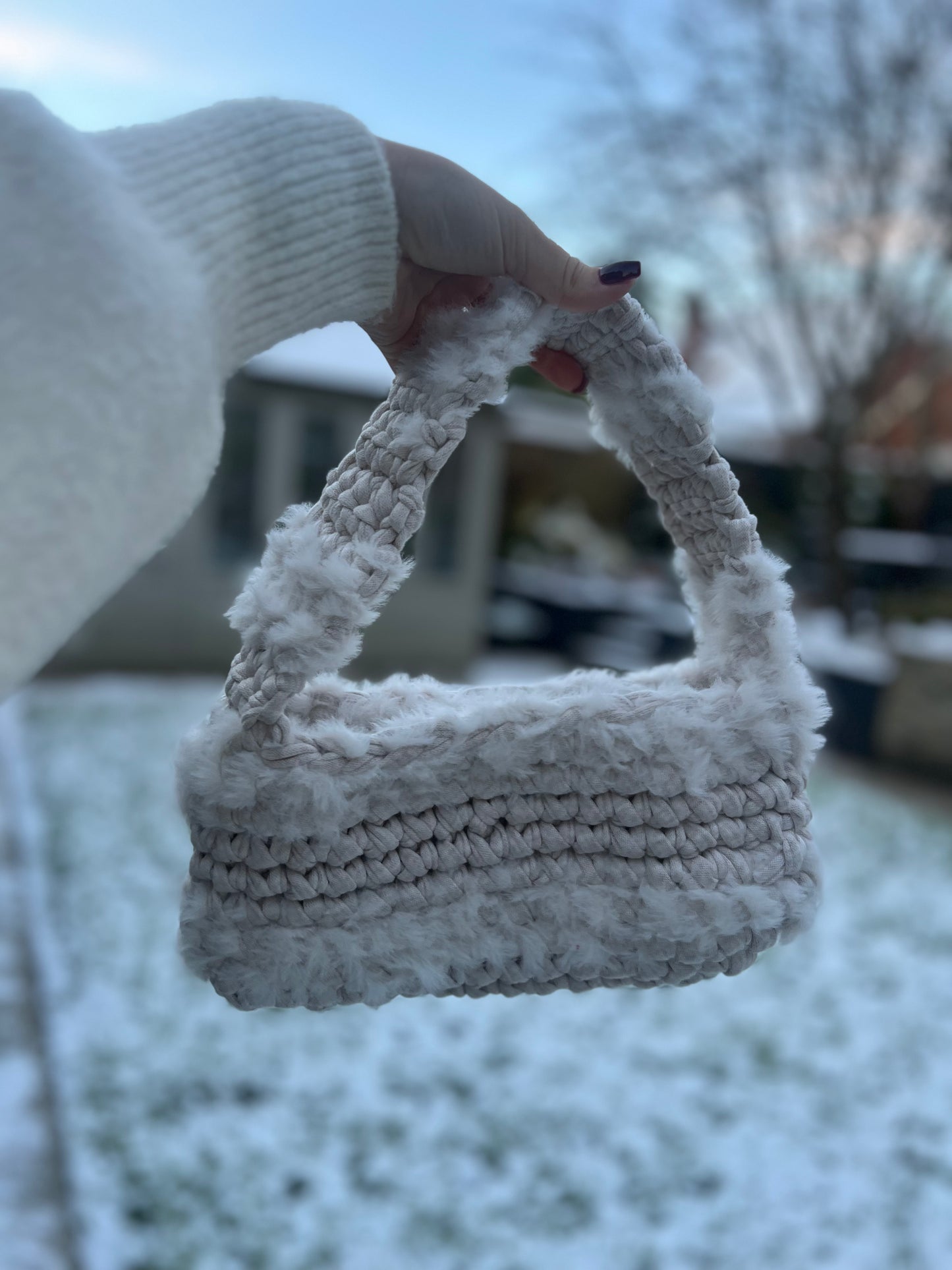Aurelia - Snowflake with Faux Fur