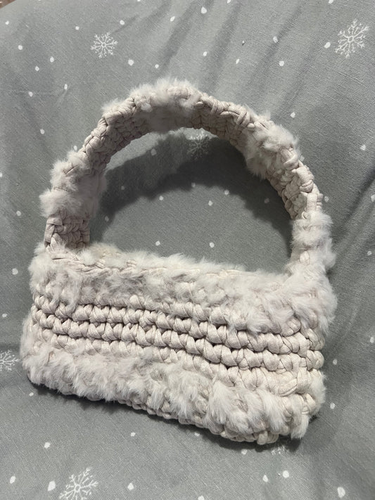 Aurelia - Snowflake with Faux Fur