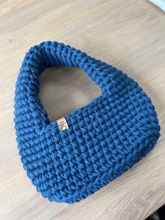 Aphrodite - Large - Blue